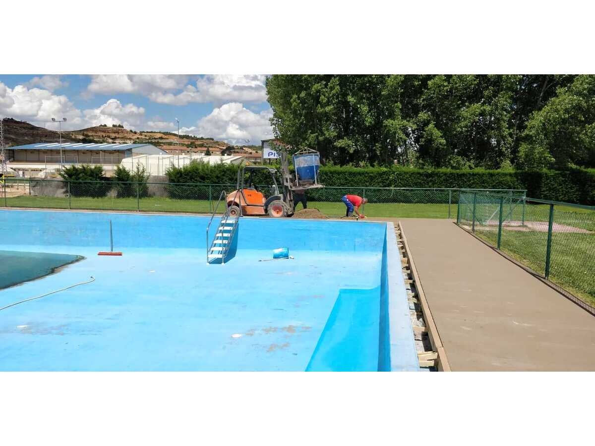 Obras de mejora en la Piscina Municipal